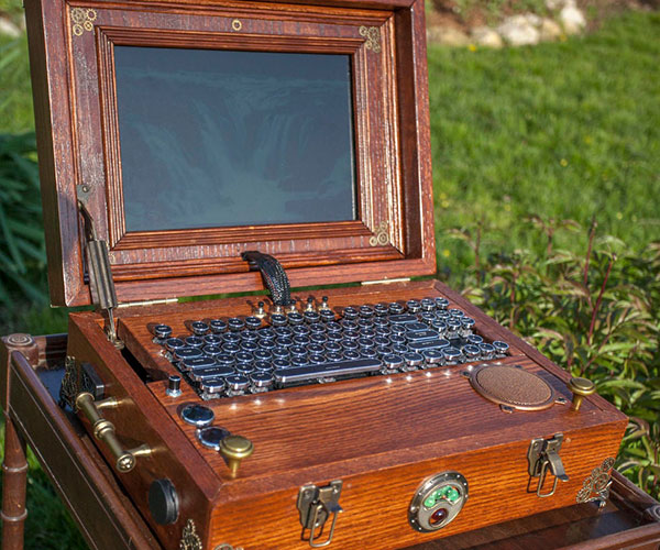 Steampunk Laptop Full